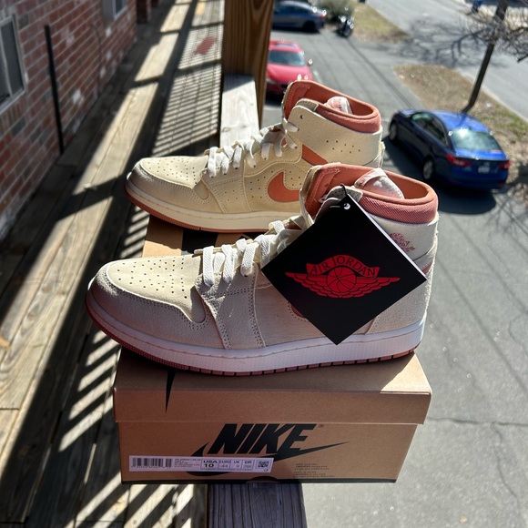 Jordan 1 Size 10 brand new dead stock BUY 1 GET 1 HALF% OFF - Picture 4 of 7